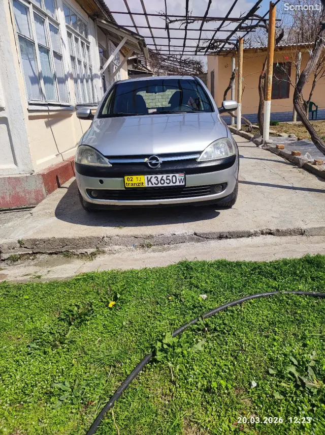 Opel Corsa 2006 · 1.7 MT