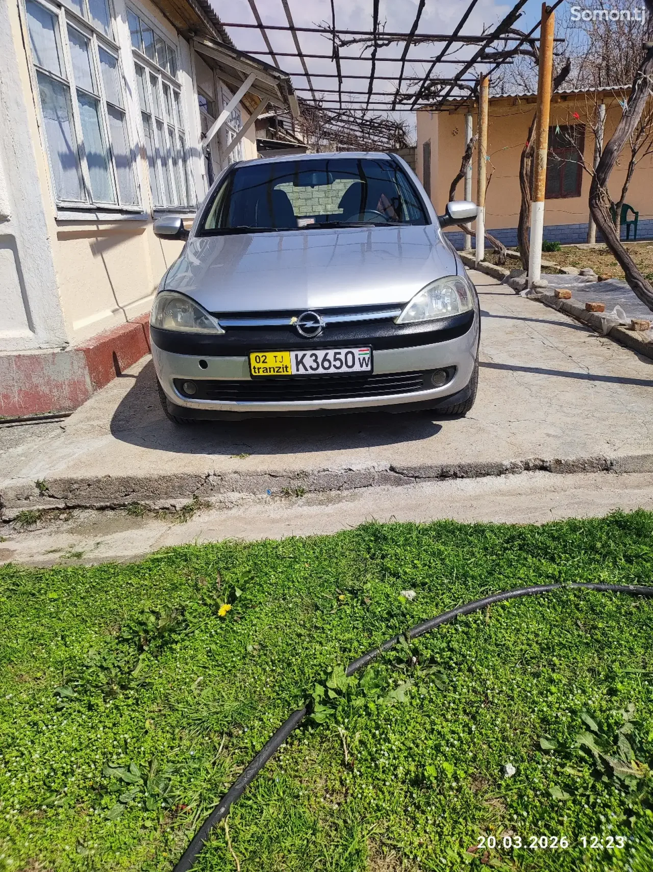 Opel Corsa 2006 · 1.7 MT