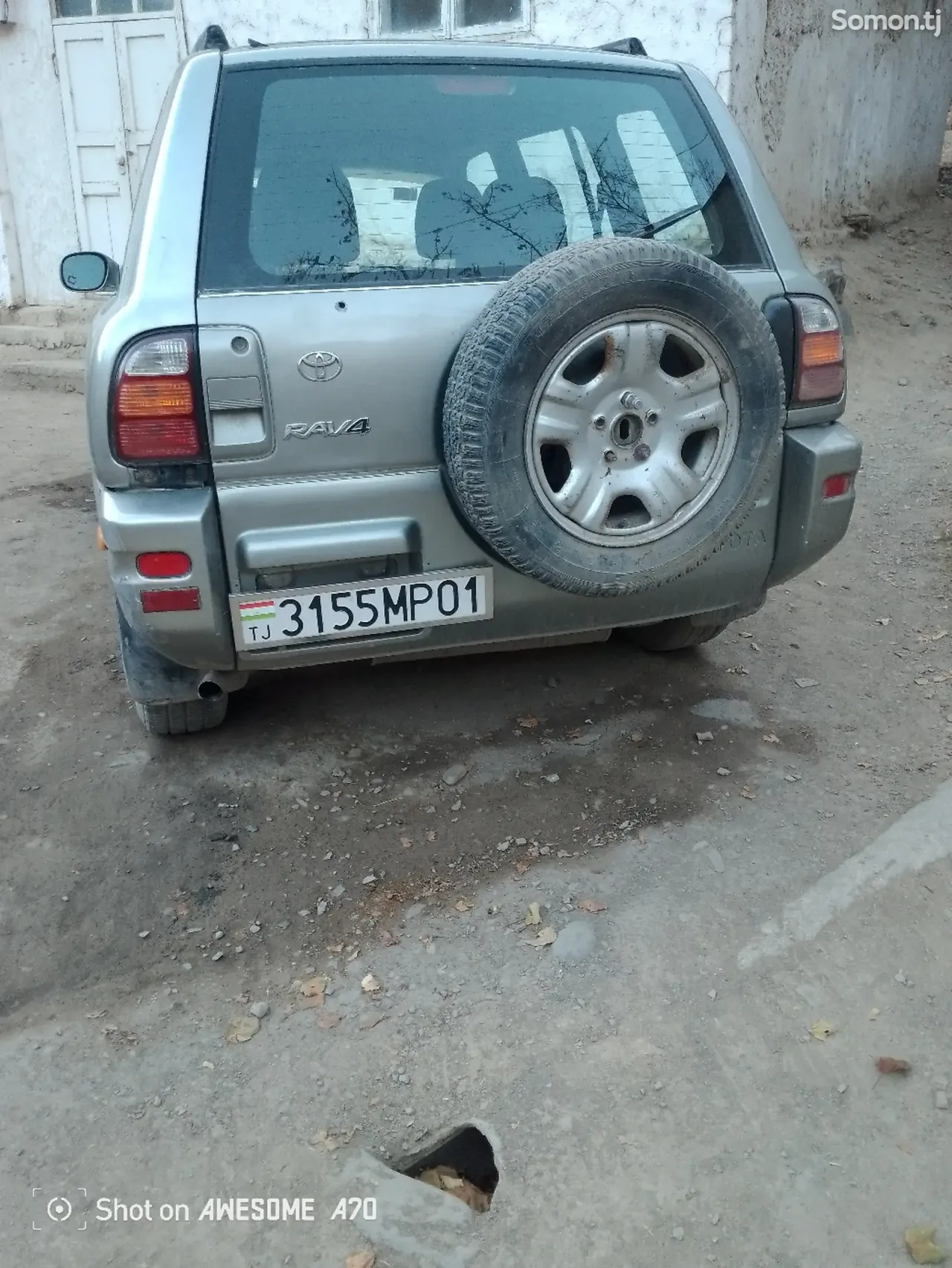 Toyota RAV 4 1999 · 2.4 MT