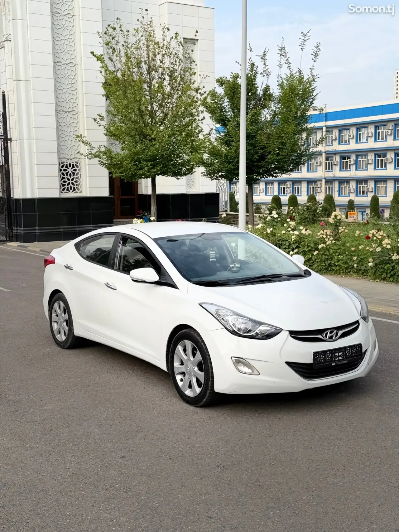 Hyundai Avante 2011 · 1.6 AT