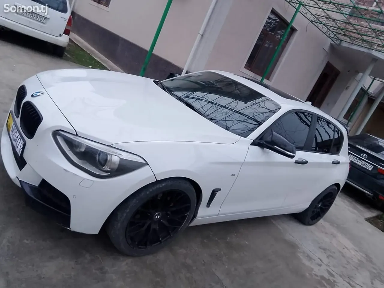 BMW 1 series 2014 · 2.0 AT