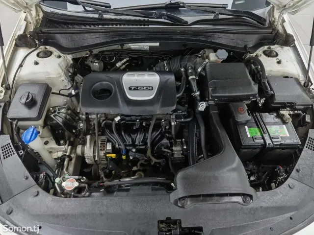 Kia K5 2016 · 1.6 AT