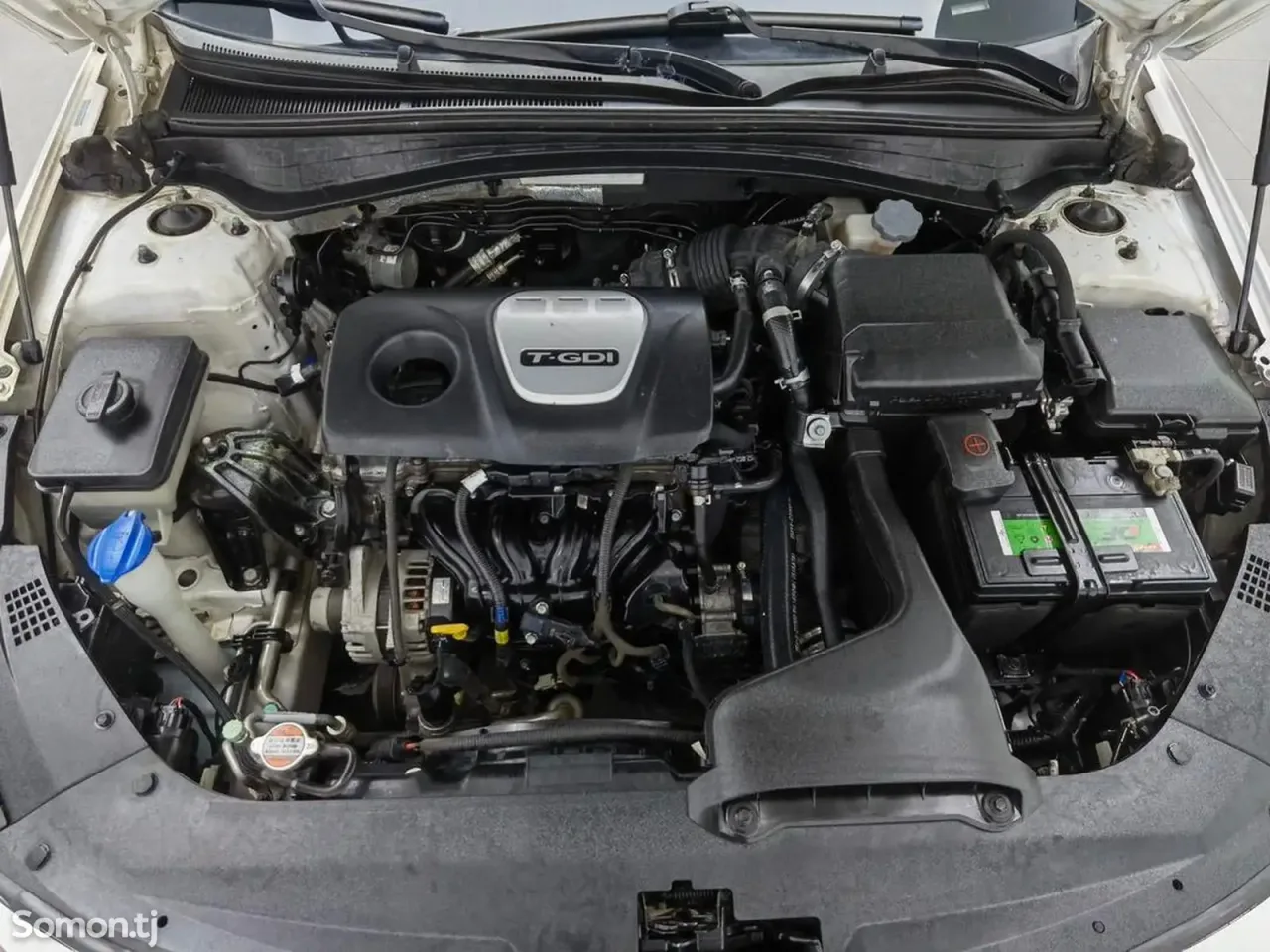 Kia K5 2016 · 1.6 AT