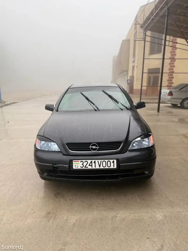 Opel Astra G 1998 · 1.6 MT