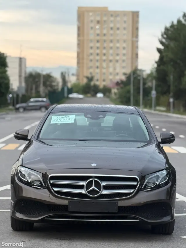 Mercedes-Benz E class 2016 · 3.0 AT
