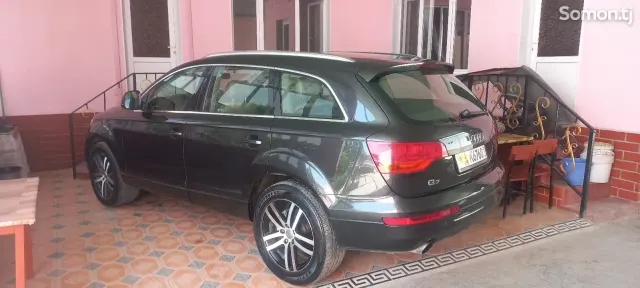 Audi Q7 2007 · 3.0 AT