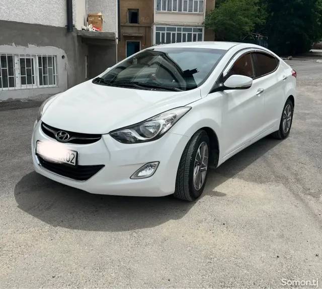 Hyundai Avante 2011 · 1.6 AT