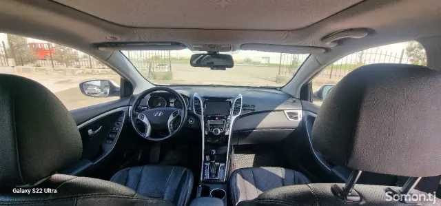 Hyundai i30 2016 · 2.0 AT