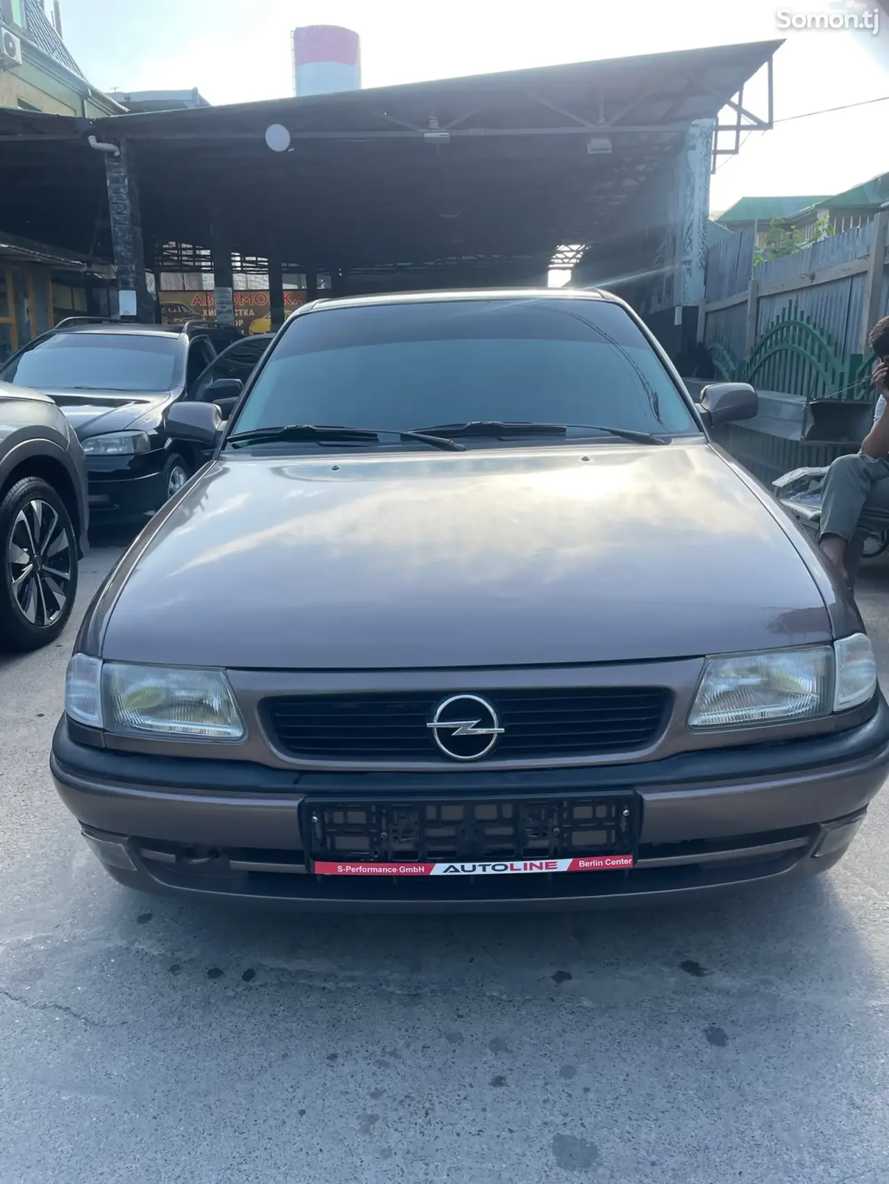 Opel Astra F 1998 · 1.6 MT