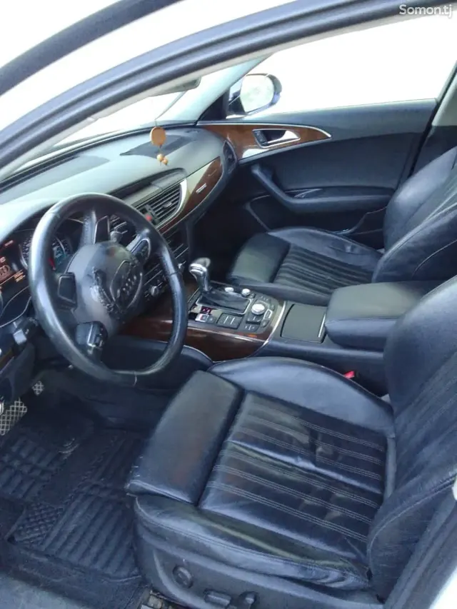 Audi A6 2015 · 2.8 AT