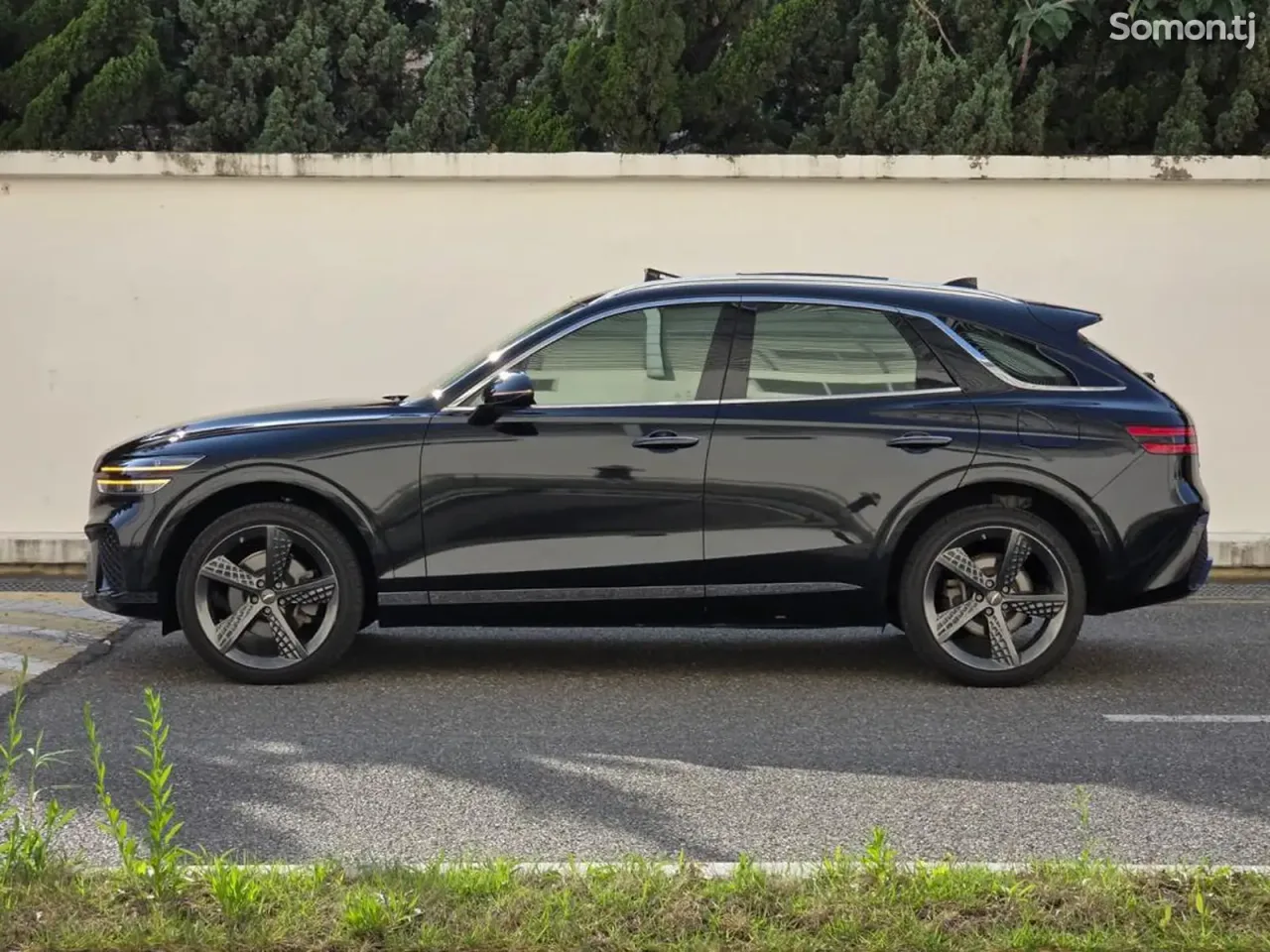 Hyundai Genesis 2021 · 2.5 AT