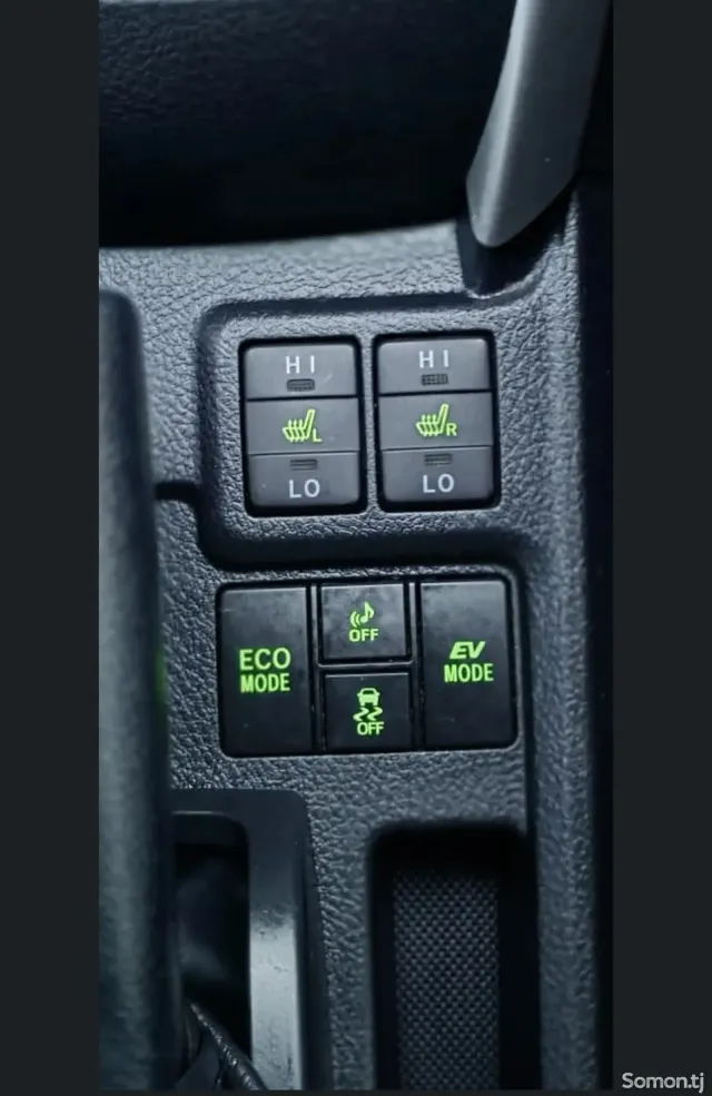 Toyota Fielder 2014 · 1.5 AT