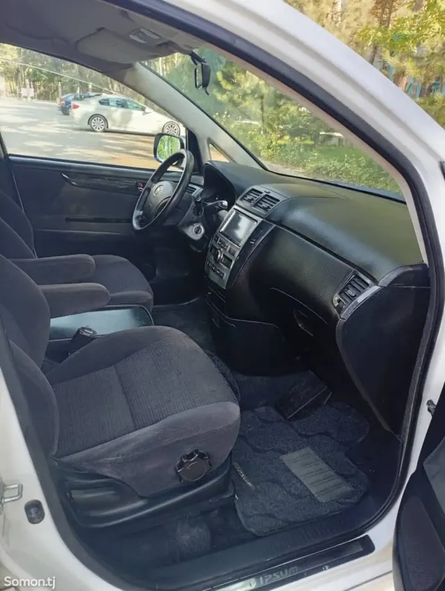 Toyota Ipsum 2007 · 2.4 AT