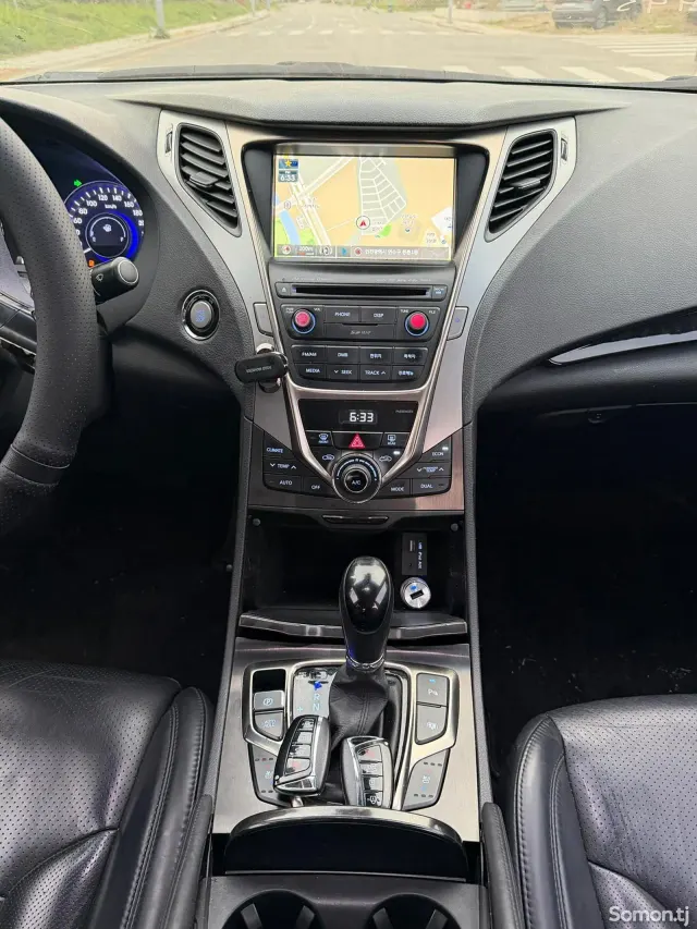 Hyundai Grandeur 2014 · 2.4 AT
