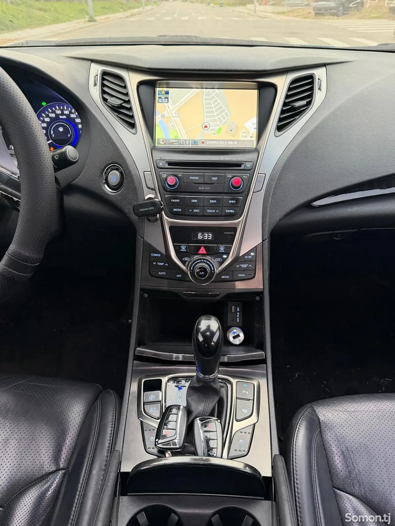 Hyundai Grandeur 2014 · 2.4 AT