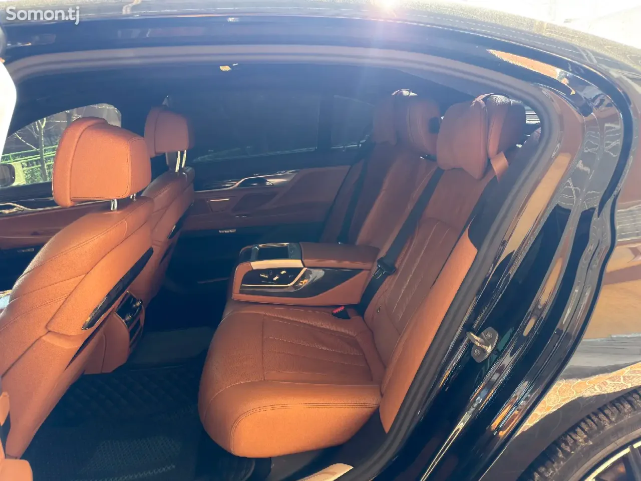 BMW 7 series 2017 · 3.0 AT