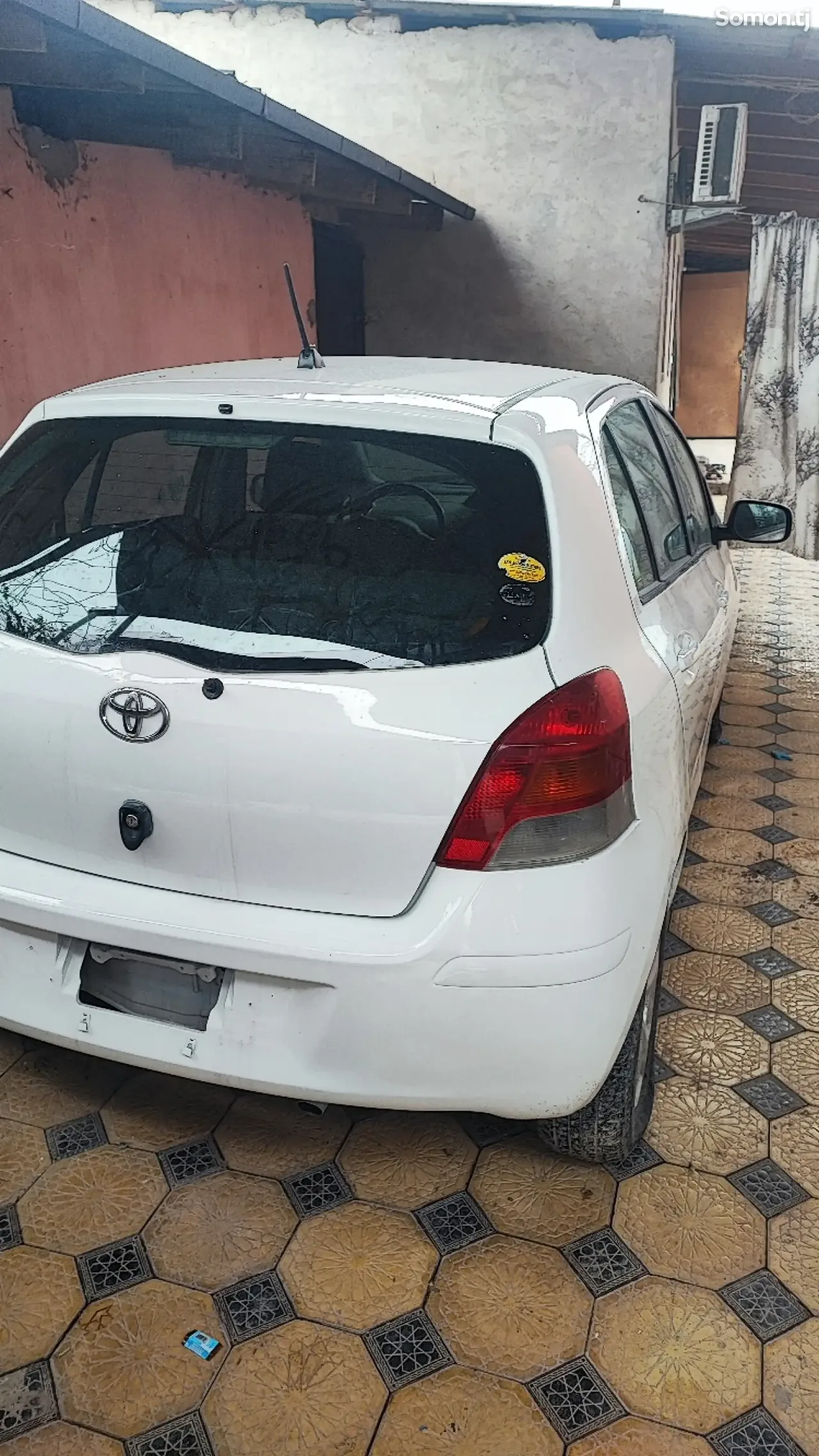 Toyota Vitz 2007 · 1.3 AT
