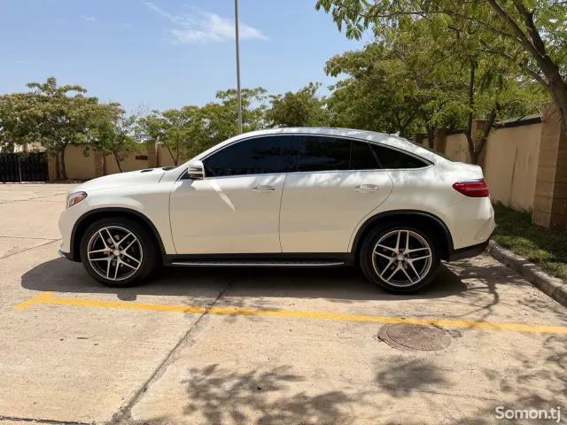Mercedes-Benz GLE class 2016 · 3.0 AT