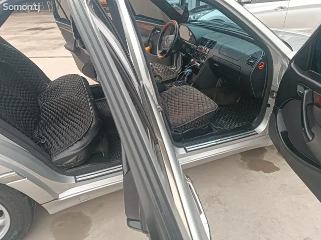 Mercedes-Benz C class 1998 · 2.0 AT