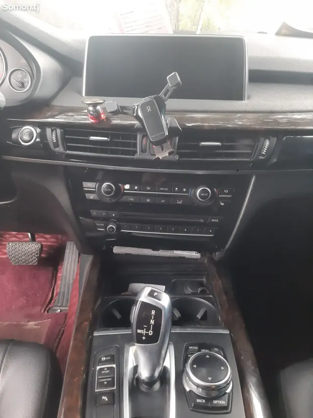 BMW X5 2014 · 3.5 AT