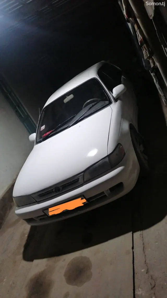 Toyota Corolla 2000 · 1.5 AT