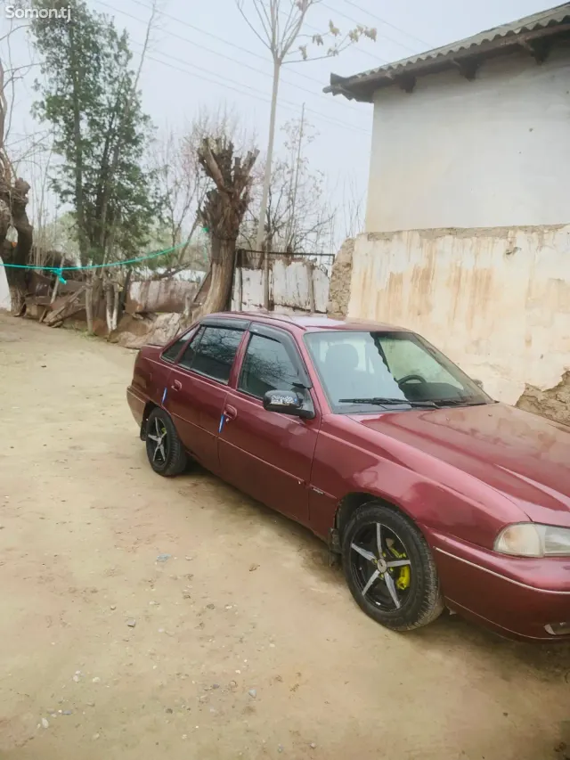 Daewoo Nexia 1996 · 1.6 MT