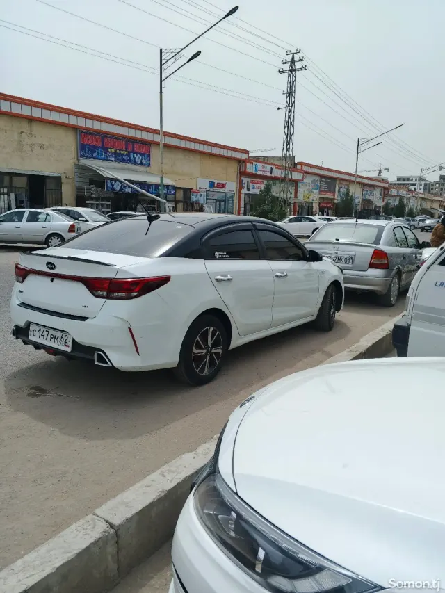 Kia Rio 2021 · 1.6 AT