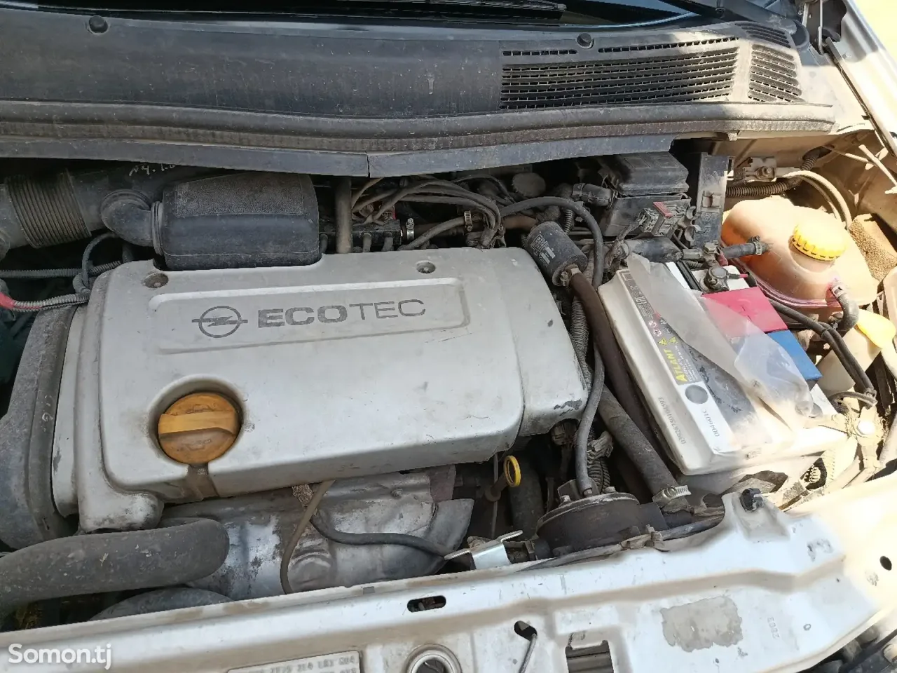 Opel Zafira 2003 · 1.6 MT