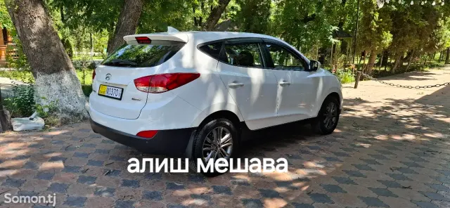 Hyundai Tucson 2014 · 2.0 AT