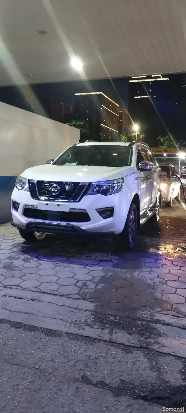 Nissan X-Terra 2018 · 2.5 AT
