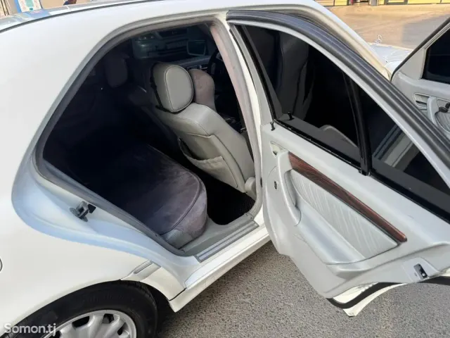 Mercedes-Benz C class 2000 · 2.8 AT