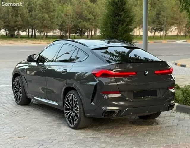 BMW X6 2025 · 4.0 AT