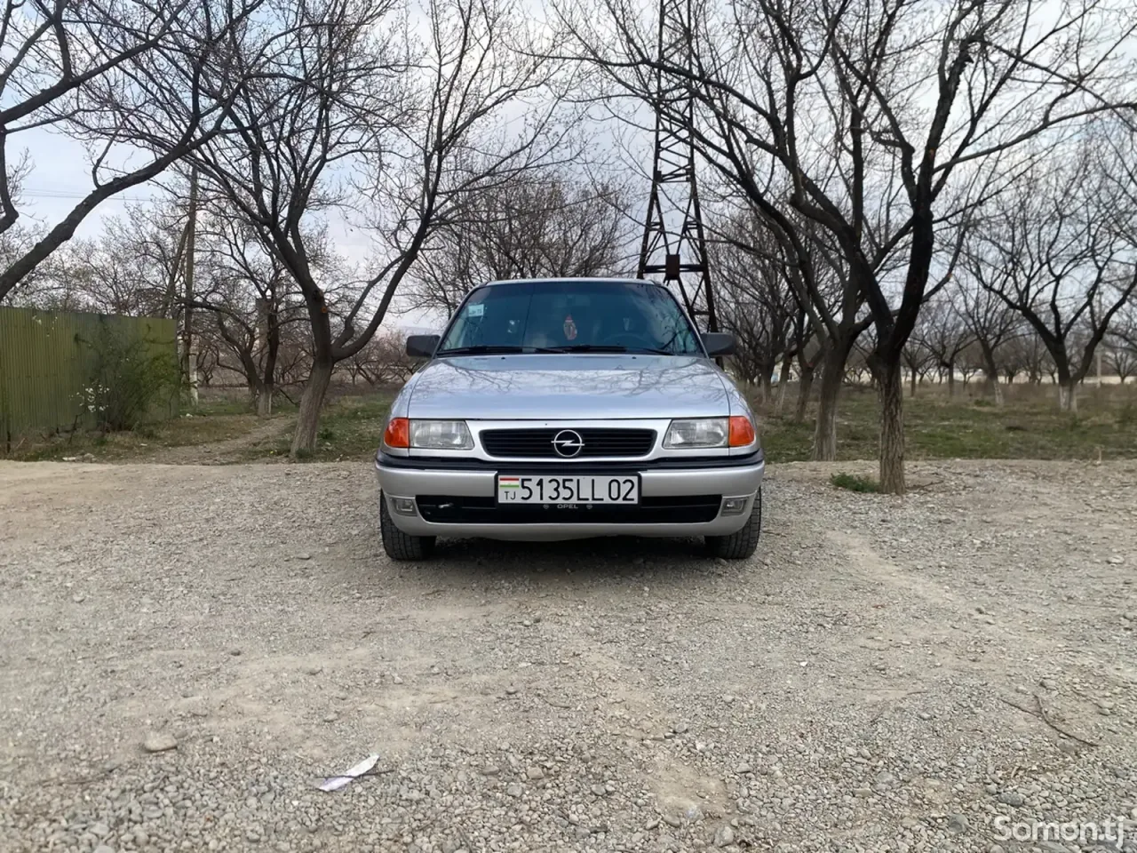 Opel Astra F 1993 · 1.6 MT