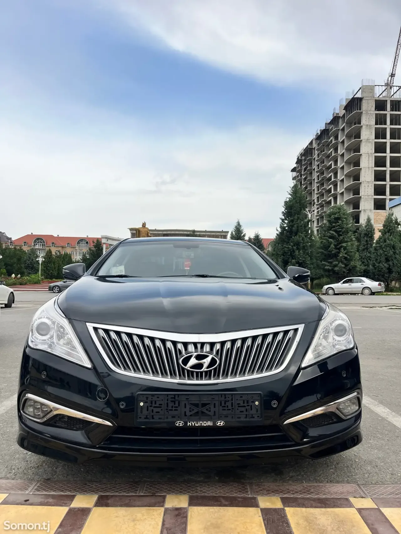Hyundai Grandeur 2015 · 2.4 AT
