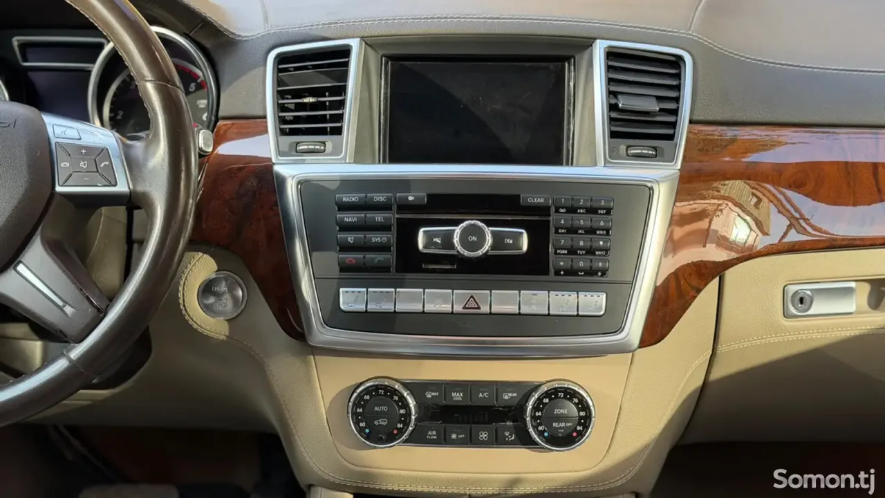 Mercedes-Benz GL class 2014 · 3.5 AT