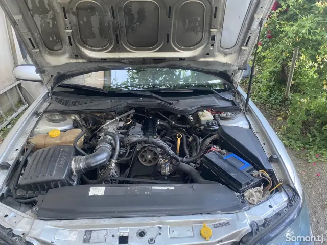 Opel Omega 1996 · 1.8 MT
