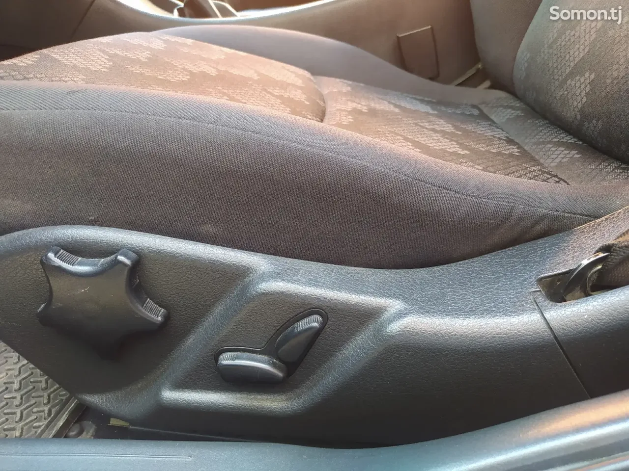 Mercedes-Benz C class 2000 · 2.3 MT