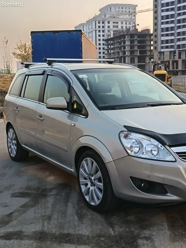 Opel Zafira 2008 · 1.8 MT