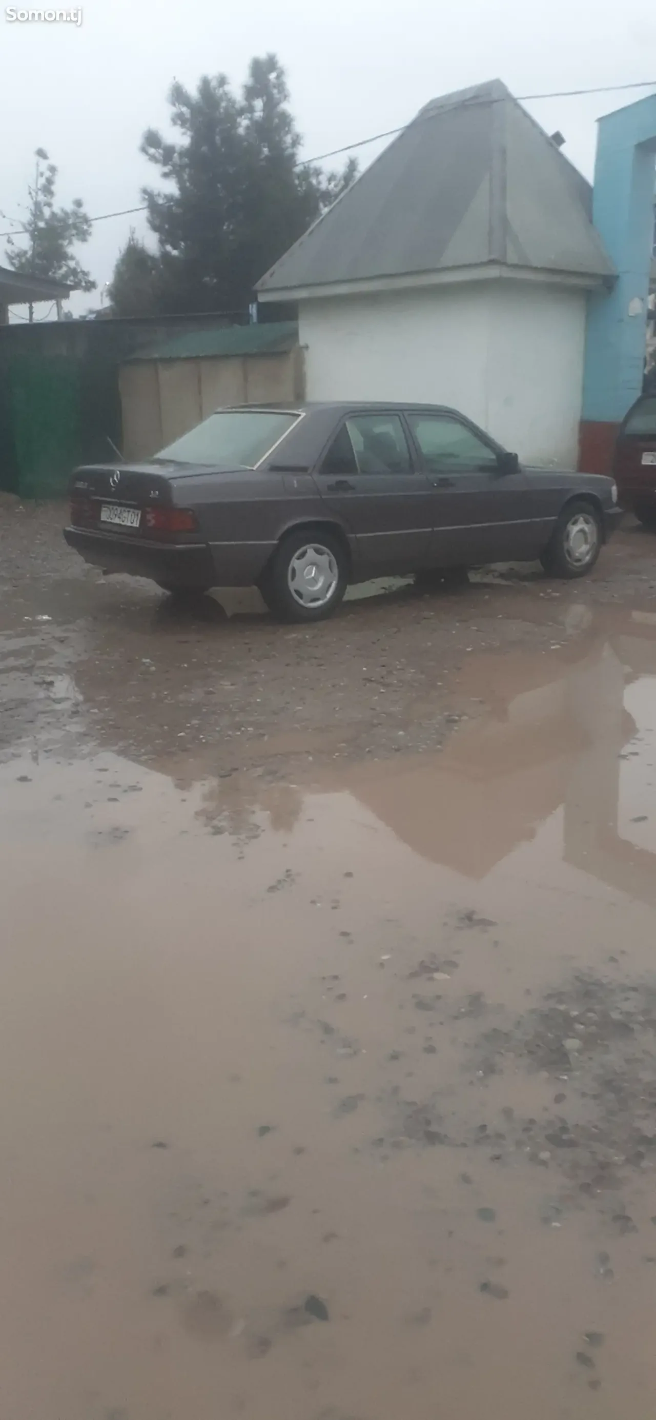 Mercedes-Benz W124 1991 · 1.8 MT