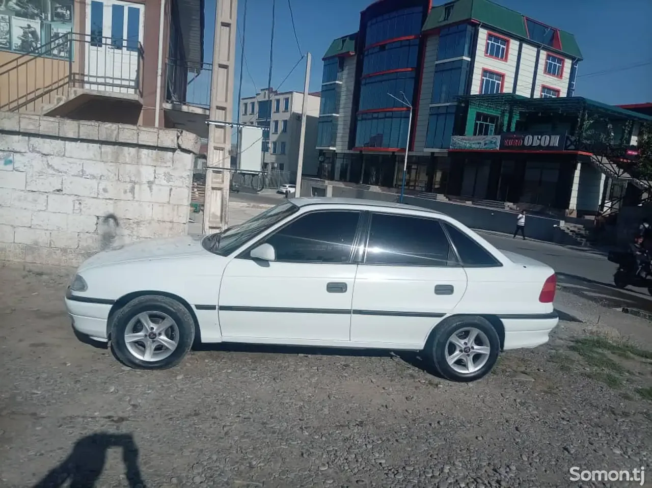 Opel Astra F 1993 · 1.6 MT