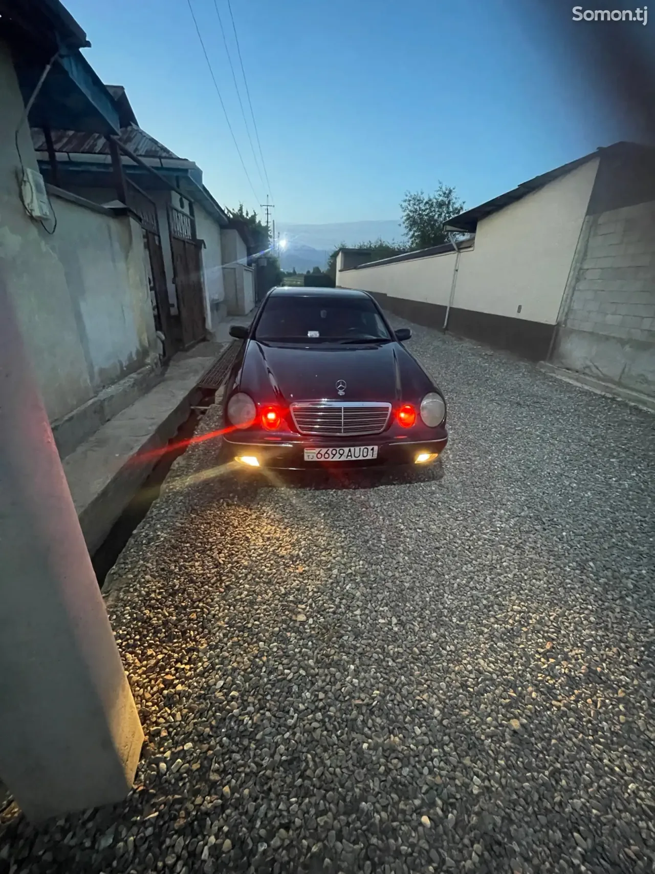 Mercedes-Benz E class 1998 · 2.3 MT
