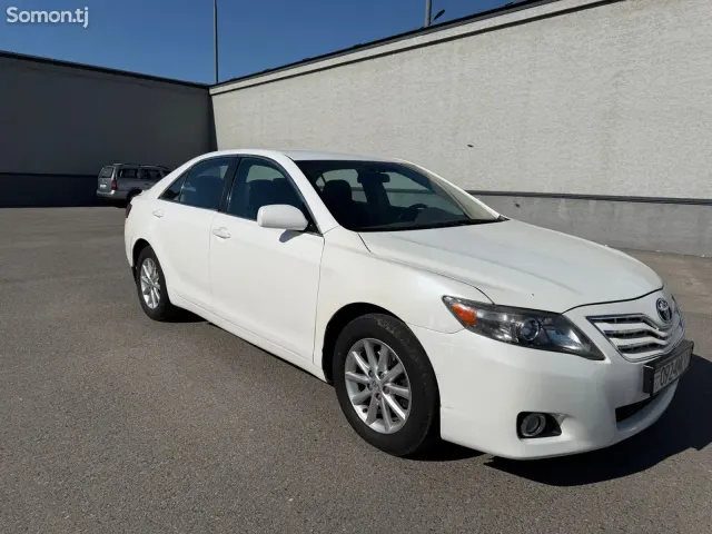Toyota Camry 2010 · 2.5 AT