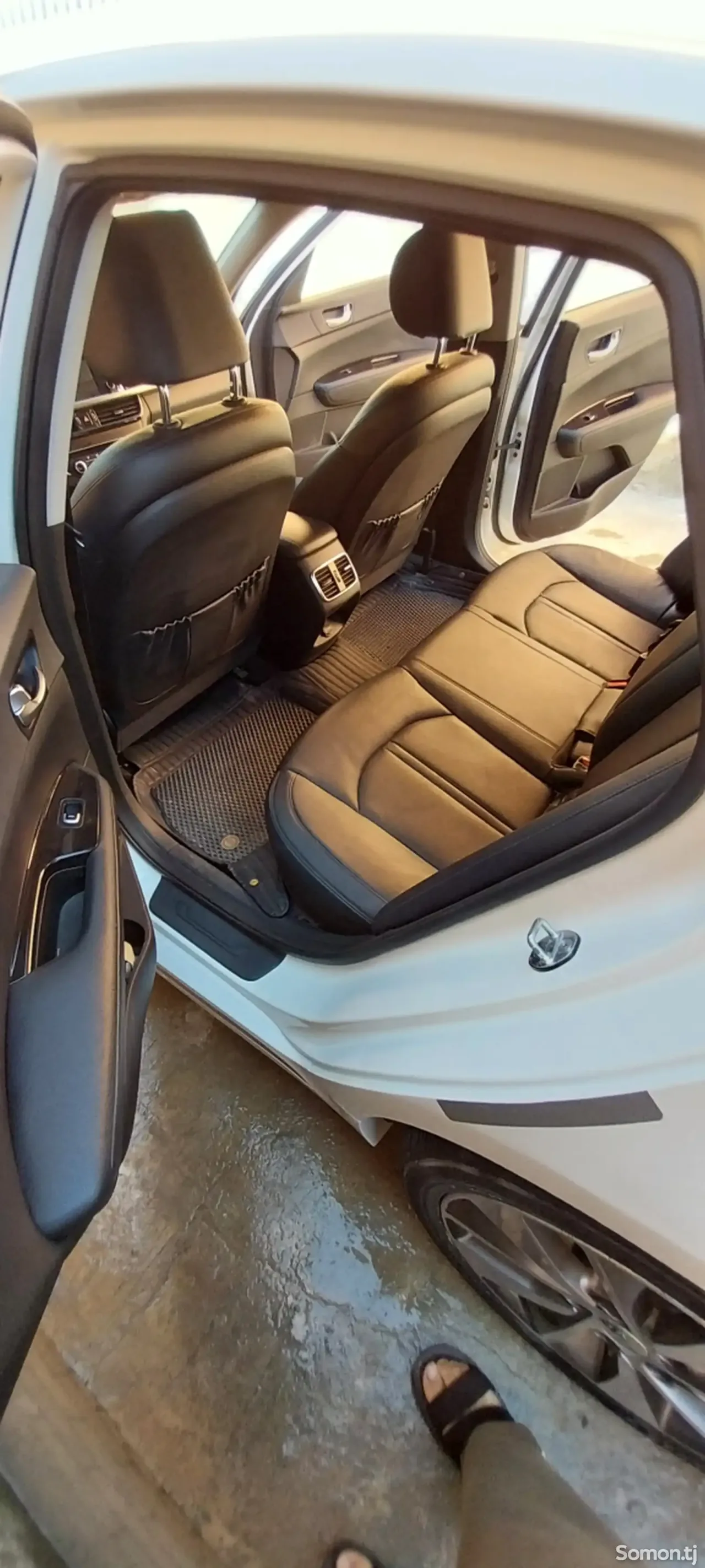 Kia K5 2015 · 2.0 AT