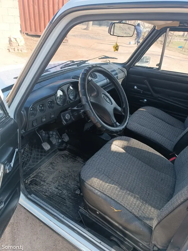 Lada (ВАЗ) 2106 2001 · 1.6 MT