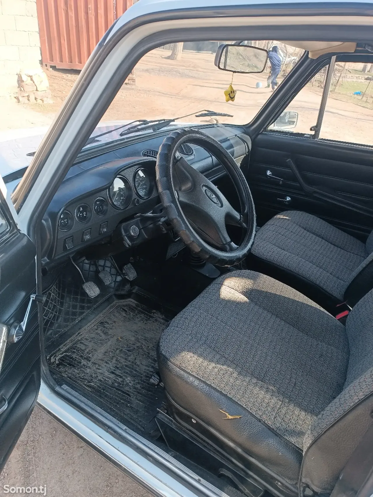 Lada (ВАЗ) 2106 2001 · 1.6 MT