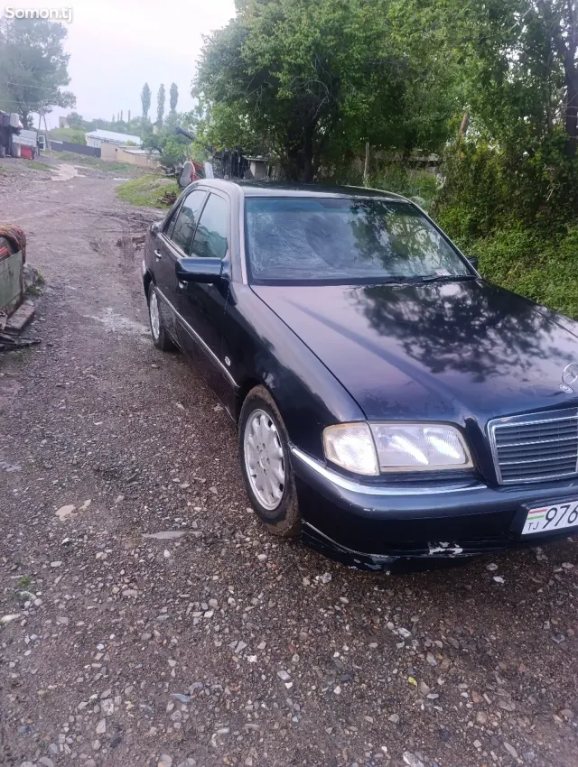 Mercedes-Benz C class 1999 · 1.8 MT