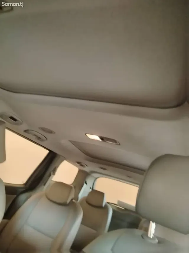 Kia Carnival 2015 · 2.2 AT