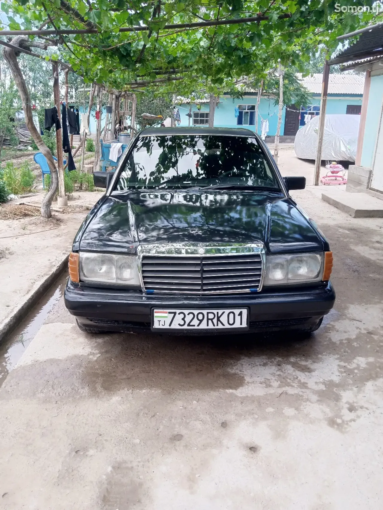 Mercedes-Benz W201 1991 · 1.8 MT