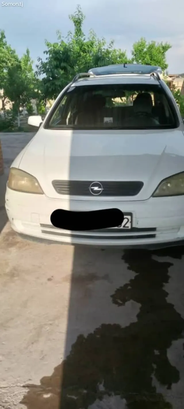 Opel Astra G 1998 · 1.6 MT