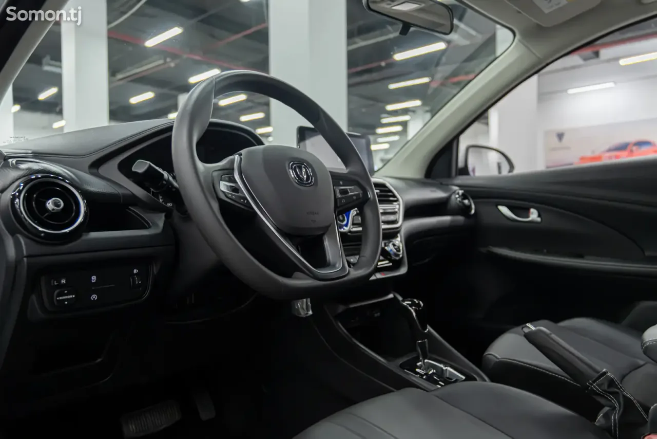 Changan Alsvin 2025 · 1.5 AT